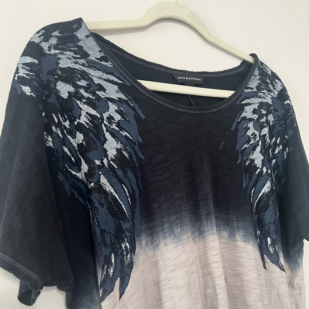 Rock & Republic Black and Gray Wing Design Shirt - Picture 3 of 6
